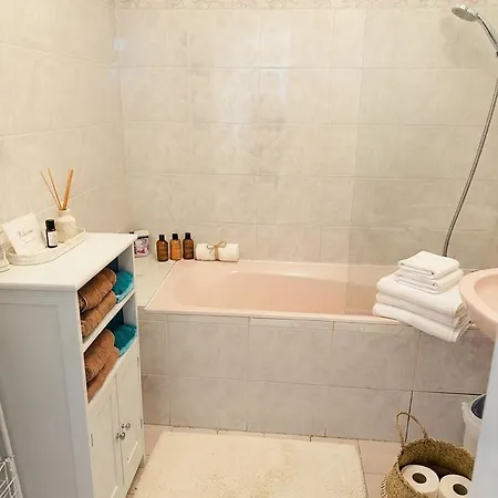 Vue Exceptionnelle Parking Prive Centre Clim Mobile Appartement Menton