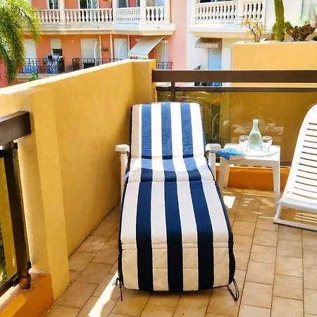Appartement T2 Vue Exceptionnelle Parking Privé Centre *